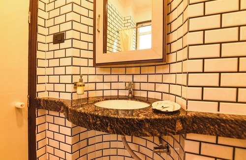 Sector II Hotel | Fabhotel Prime Tiyara Inn