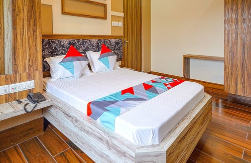Ballygunge Hotel | FabHotel Quest