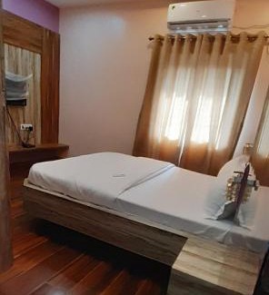 Ballygunge Hotel | FabHotel Quest - Nr Quest Mall