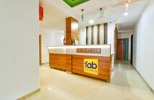Ellis Bridge Hotel | FabHotel Raj Ratna - Nr Ashram Road