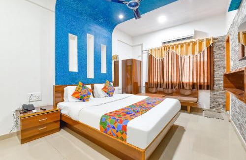 Ellis Bridge Hotel | FabHotel Raj Ratna - Nr Ashram Road