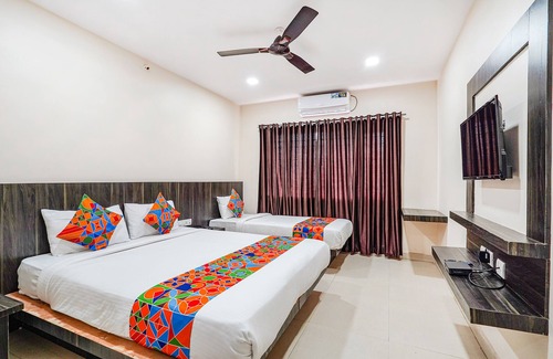 Narasapura Hotel | Fabhotel Rove Inn & Suites
