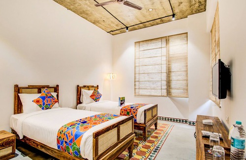 Indiranagar Hotel | Fabhotel Sanctuary Suites