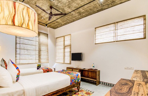 Indiranagar Hotel | Fabhotel Sanctuary Suites