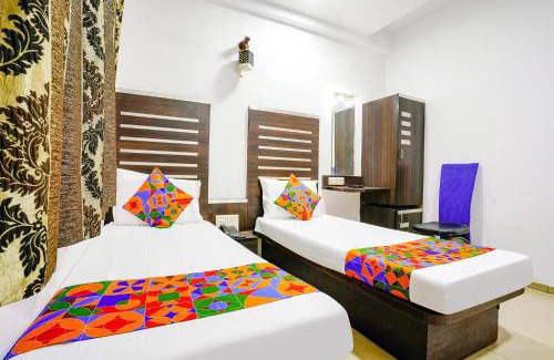 Ahmedabad Hotel | FabHotel Santro