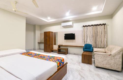 Khammam Hotel | FabHotel Simhadri Grand-Nr Khammam Railway Station
