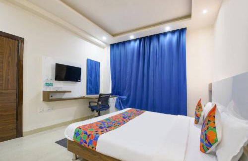 Jharsa Village Hotel | FabHotel Skylight Inn - Artemis Hospital Gurgaon