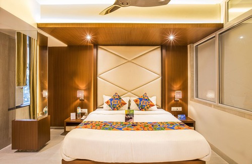 Kandivali Hotel | FabHotel Spring inn