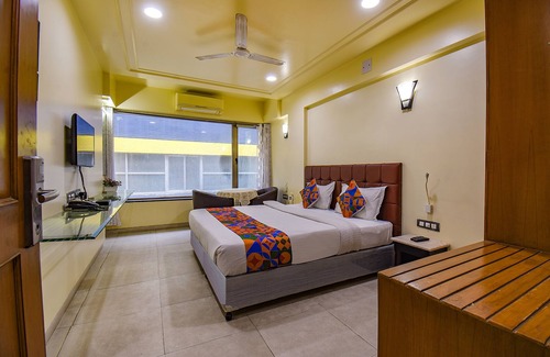 Wakad Hotel | Fabhotel Sr Wakad