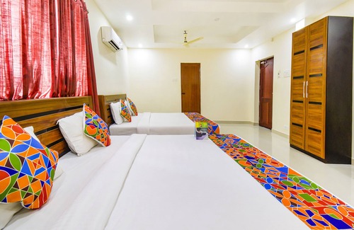 Nanganallur Hotel | Fabhotel Sri Krishna Residency Airport
