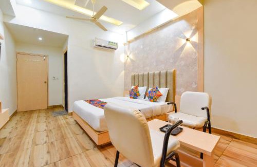 Ahmedabad Hotel | FabHotel Symphony Grand