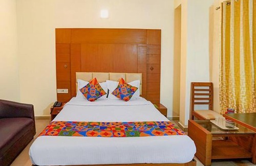 Periamet Hotel | Fabhotel The Green City