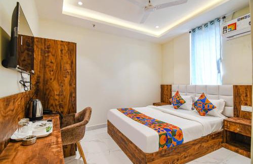 Kolkata Hotel | FabHotel The Hastings Club - Nr Victoria Memorial