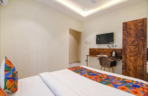 Kolkata Hotel | FabHotel The Hastings Club - Nr Victoria Memorial