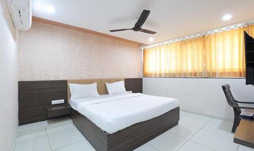 Ahmedabad Hotel | FabHotel The Heaven