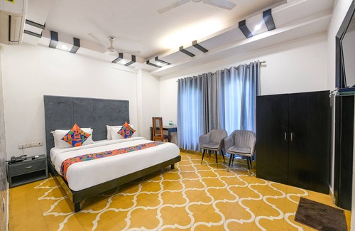 Kalkaji Hotel | Fabhotel The Heritage