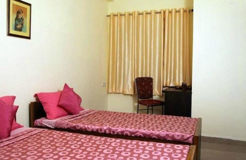 Kolar Road Hotel | FabHotel The Krishnayan