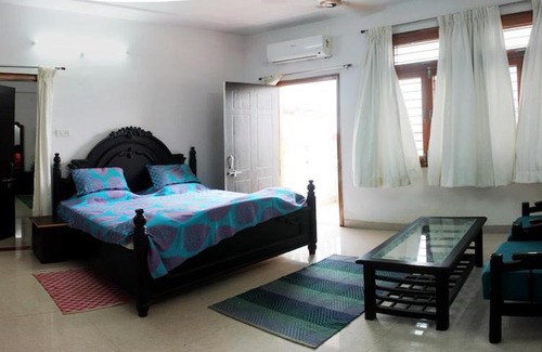 Kolar Road Hotel | FabHotel The Krishnayan