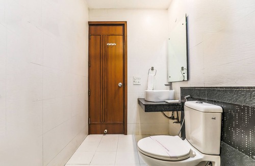 Sushant Lok Hotel | Fabhotel The Residency