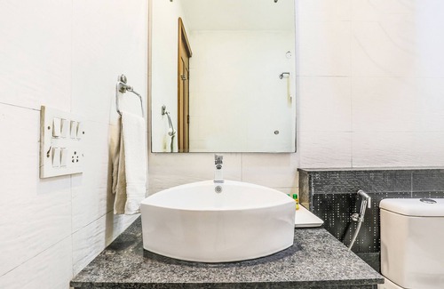 Sushant Lok Hotel | Fabhotel The Residency