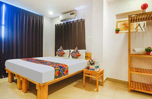 Kukatpally Housing Board Colony Hotel | Fabhotel The Roots