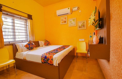 Madipakkam Hotel | Fabhotel Vijaylakshmi Stay Inn