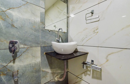 Ahmedabad Hotel | Fabhotel Vishala