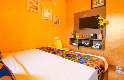 Madipakkam Hotel | Fabhotel Woodpecker Stay Inn