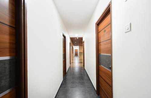 Serilingampally Hotel | FabHotel Yendluri's Abode