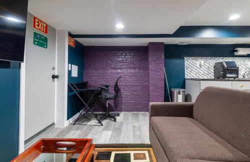 Downtown Baltimore Apartment | Fabian's Place