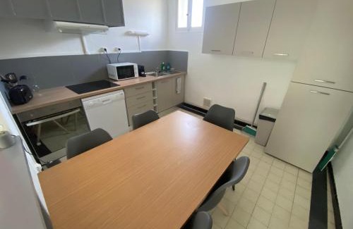 Saint-Gaudens Apartment | Fabuleux T3 climatisé de 85 m2, situé au calme avec grand parking gratuit privé ,Fibre wifi