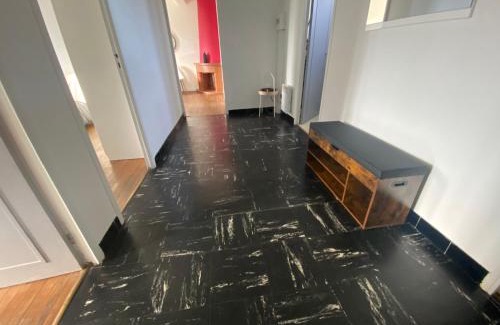 Saint-Gaudens Apartment | Fabuleux T3 climatisé de 85 m2, situé au calme avec grand parking gratuit privé ,Fibre wifi