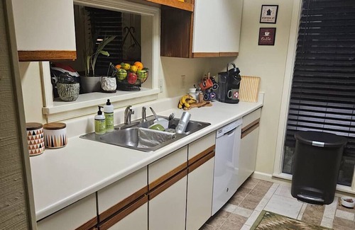 Jamestown Condo | Fabulous 1-bedroom condo in Jamestown
