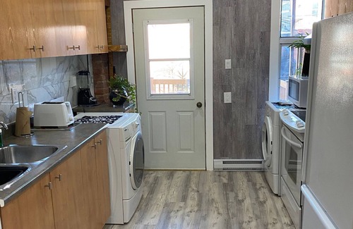 Plateau Mont Royal House | Fabulous 2 Beds-1Bath Back Terrace- Front Balcony @ Plateau Mont Royal