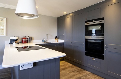 Leven Cottage | Fabulous 3 bedroomed apartment in the heart of Elie