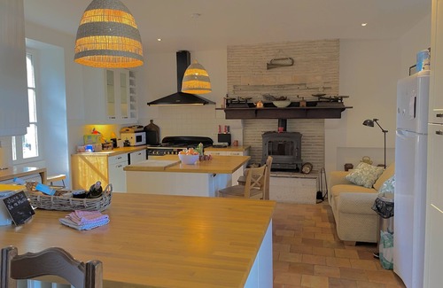 Eymet House | Fabulous 9-Bed House in Eymet