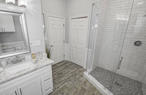 Old Aurora Apartment | Fabulous Gated Space only 4 miles from downtown
