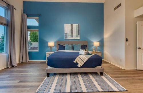 East Mesa House | Fabulous Golf Course & Free Private Heated Pool!