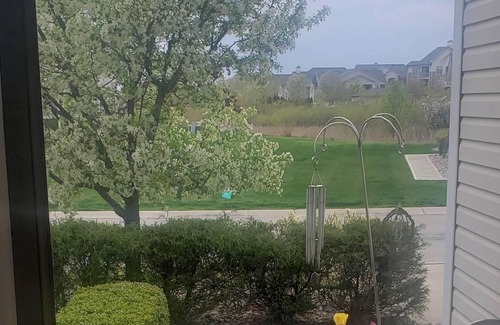 Noblesville Condo | Fabulous home in central location close to main attractions in Indy