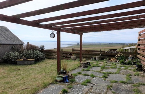 Keiss Bed & Breakfast | Fabulous location with sea and castle view - NC500