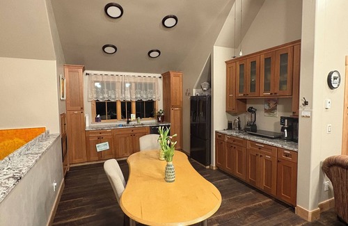 Eagle Apartment | Fabulous night sky from with personal touches and cool nights.