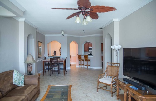 Clearwater Condo | Fabulous Snowbird Rental on Tampa Bay
