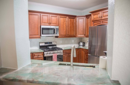 Clearwater Condo | Fabulous Snowbird Rental on Tampa Bay