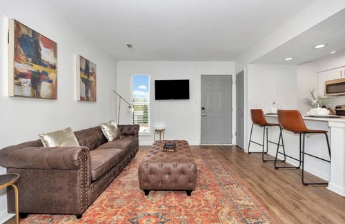 Huntsville Apartment | Fabulous studio w/AC in charming Huntsville