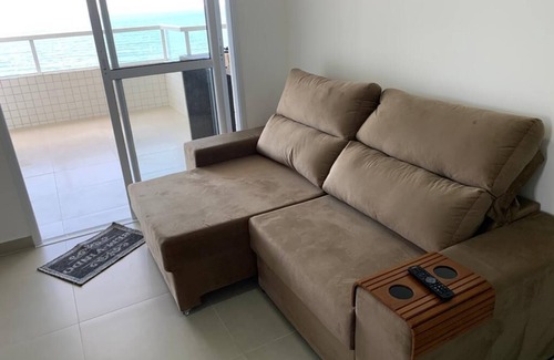 Maracana Apartment | Facing the beach