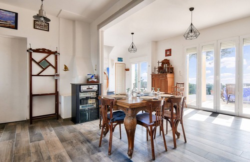 Prefailles House | Facing the ocean, lovely spacious house for 6