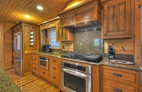 Blue Ridge Cabin | Fade Away on Fightingtown | Hot Tub | Creekside | Pool Table