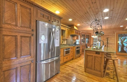 Blue Ridge Cabin | Fade Away on Fightingtown | Hot Tub | Creekside | Pool Table