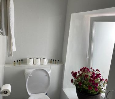 Oughterard House | Fahertys bar rooms