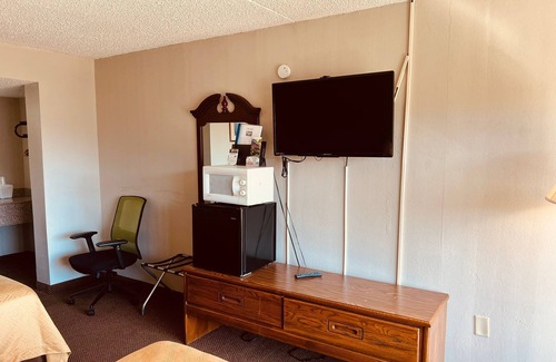 Mount Vernon Hotel | FairBridge Inn Express Renfro Valley